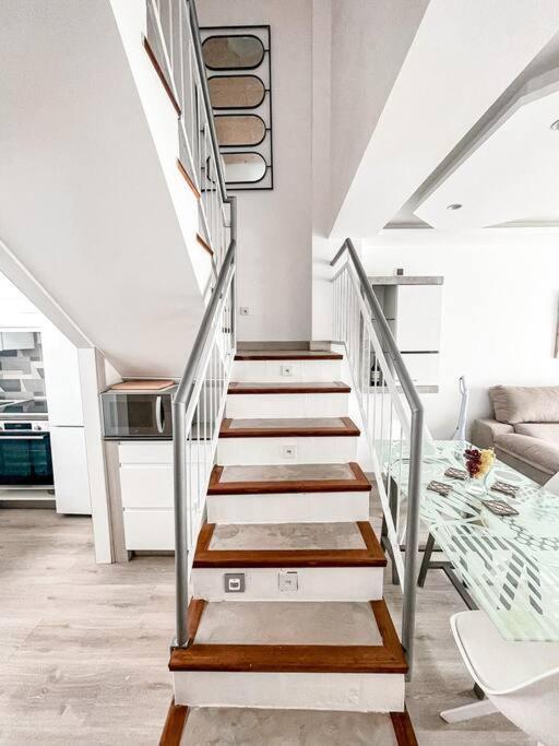 Apartment Duplex Center *