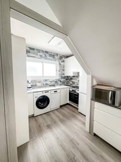Duplex Center *